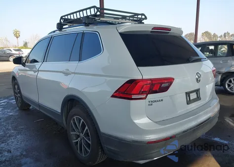 2018 Volkswagen Tiguan 2.0T Se/2.0T Sel z USA, uszkodzony, nr VIN 3VV2B7AX4JM219843